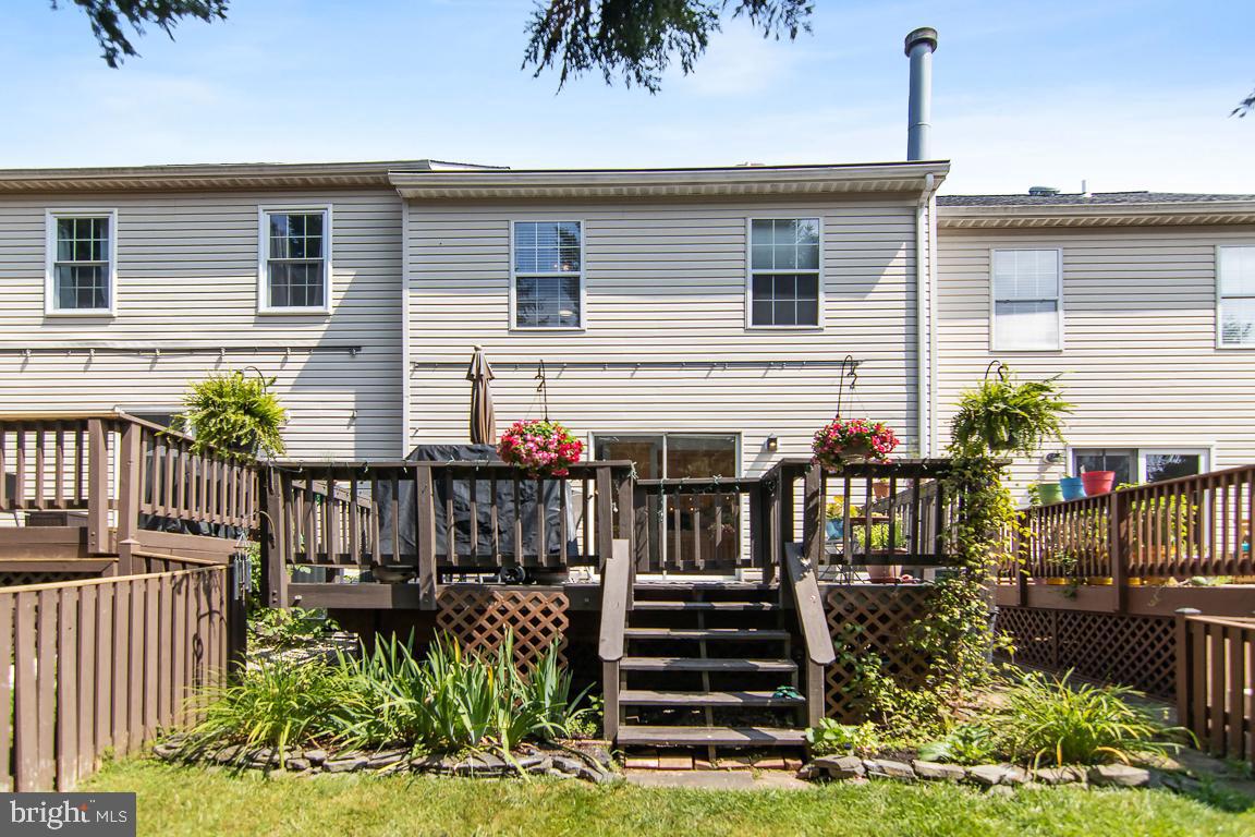 HUNTERS RUN - Residential