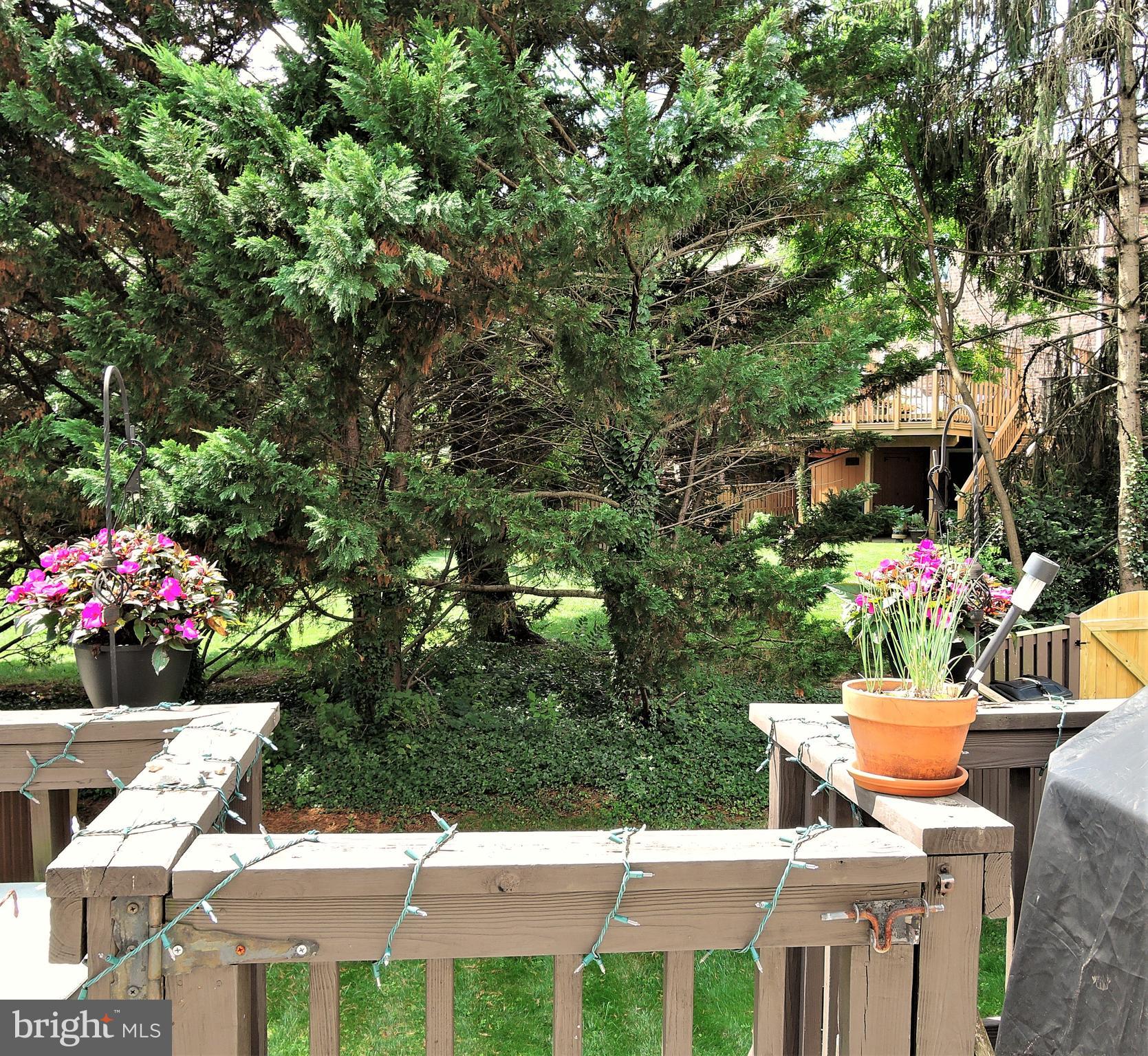 HUNTERS RUN - Residential