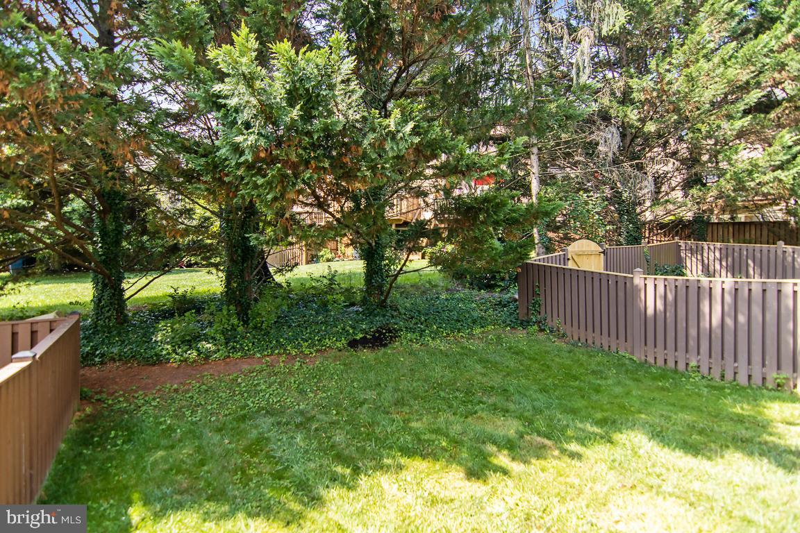 HUNTERS RUN - Residential