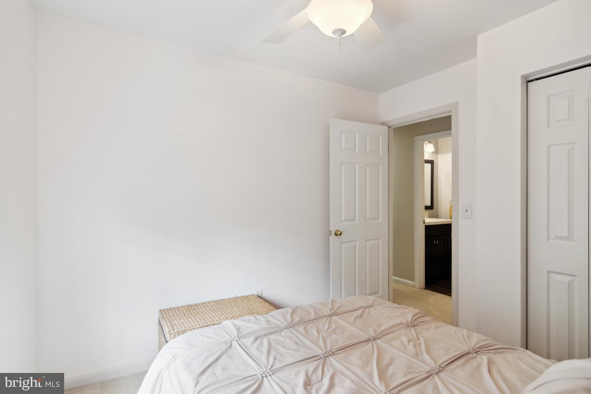 HUNTERS RUN - Residential