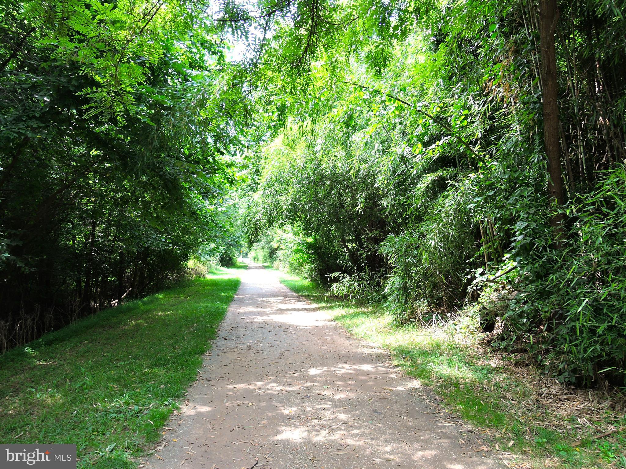 HUNTERS RUN - Residential