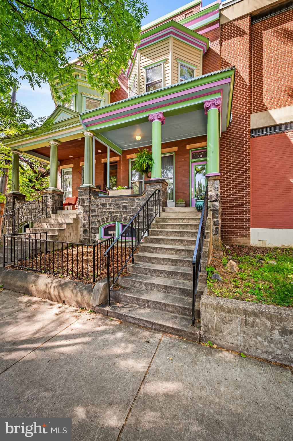202 E 31ST STREET