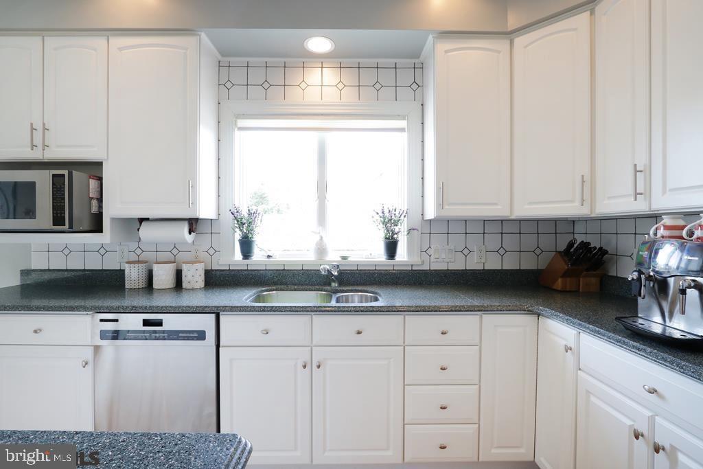 SAYBROOK - Residential