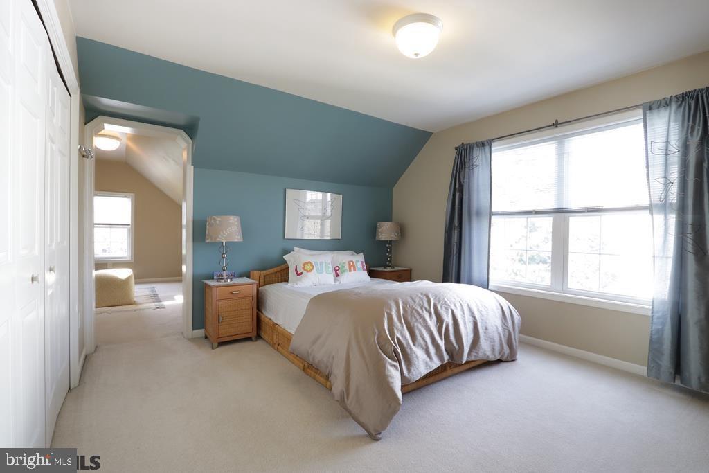 SAYBROOK - Residential