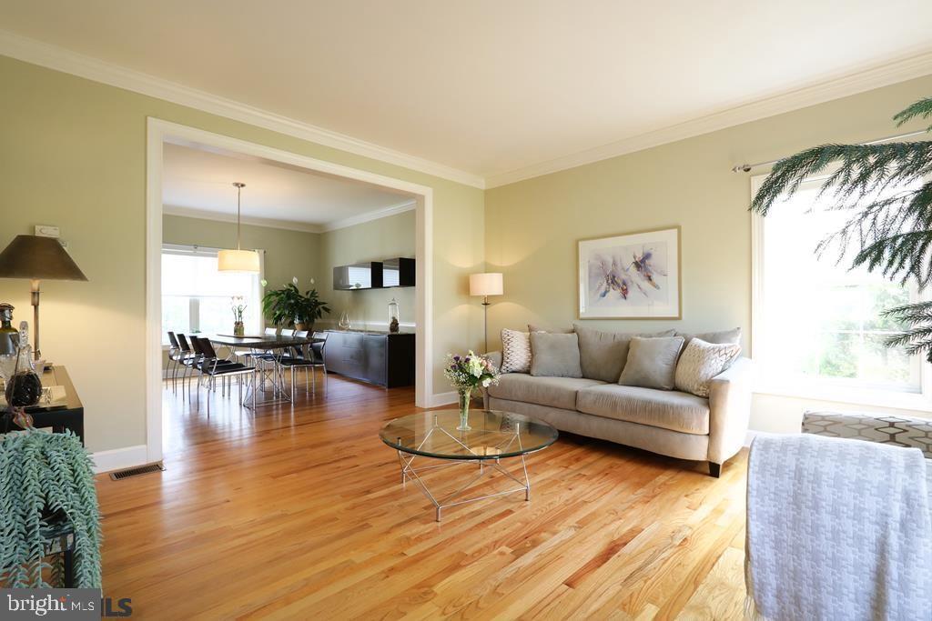 SAYBROOK - Residential