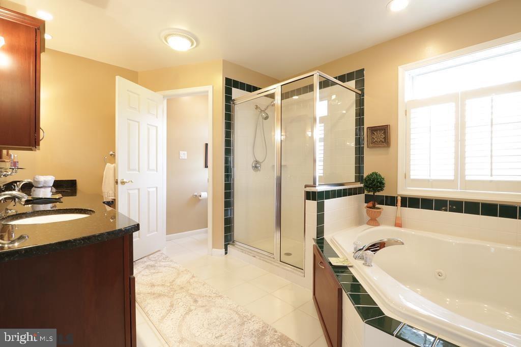 SAYBROOK - Residential