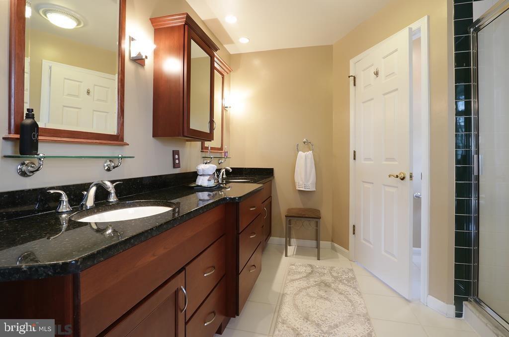 SAYBROOK - Residential
