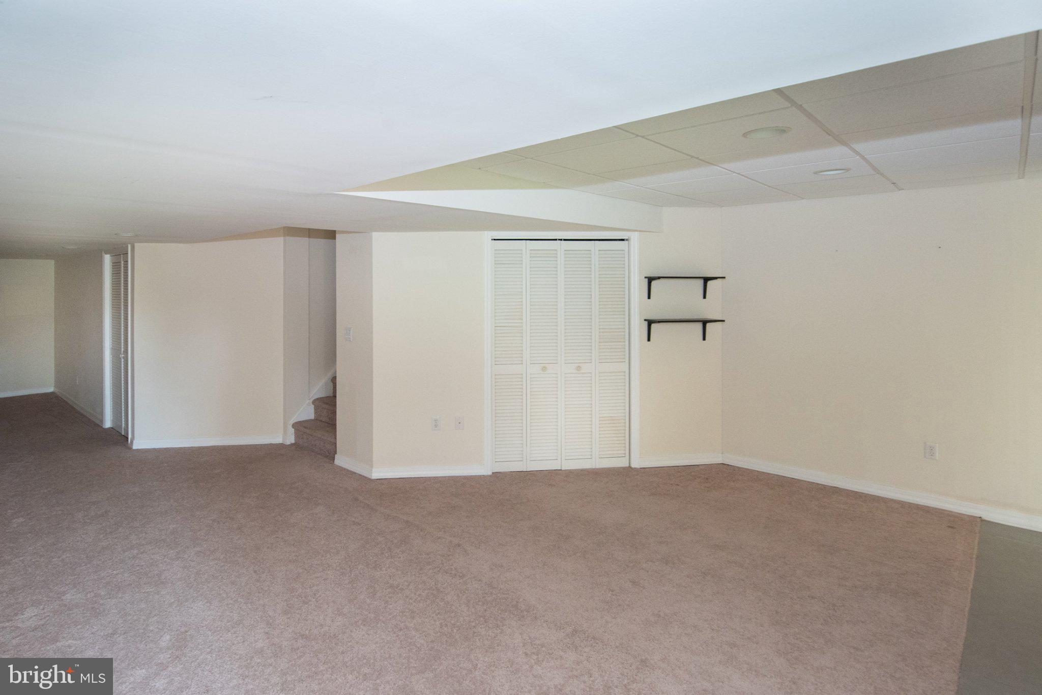 ANDORRA WOODS - Residential