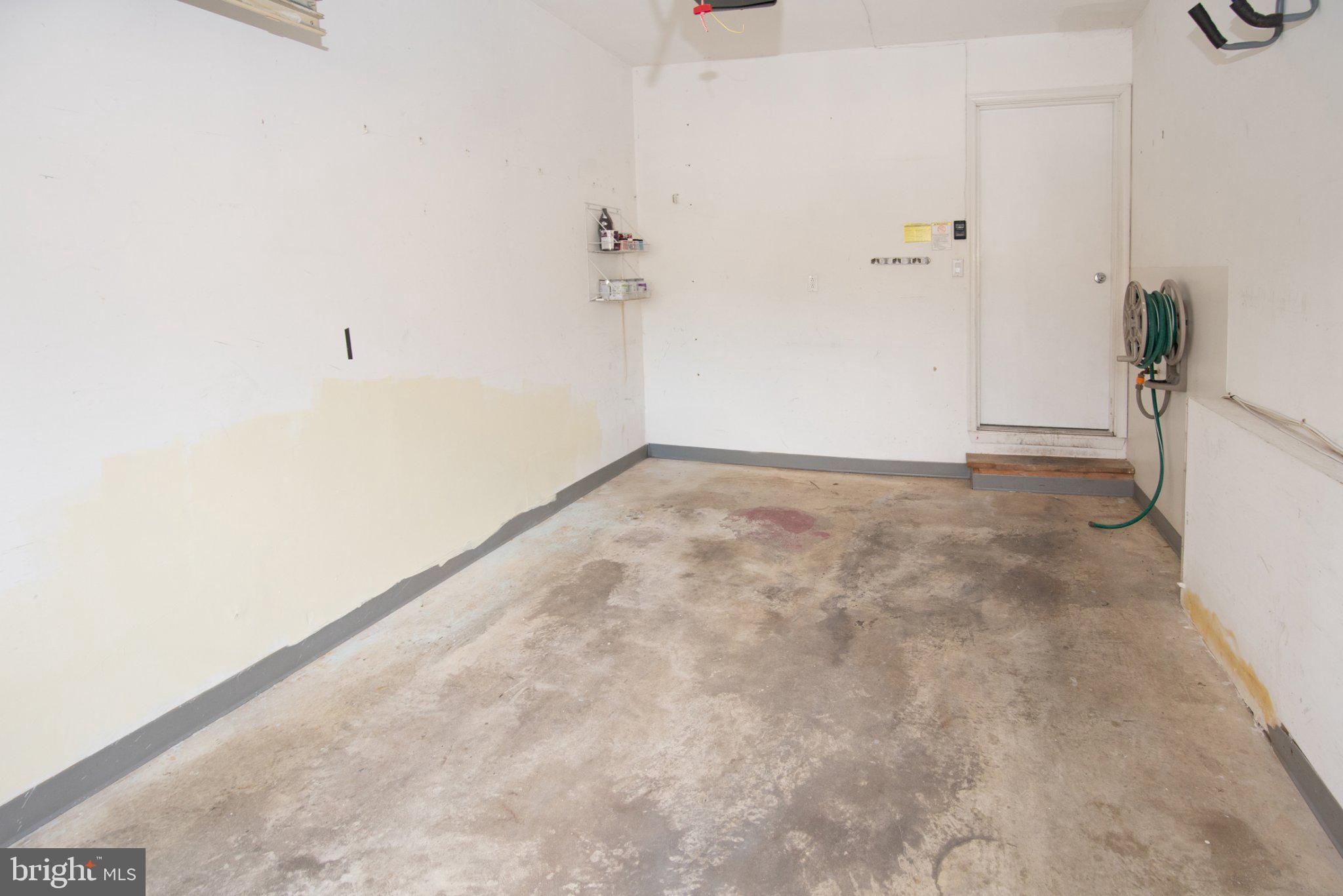 ANDORRA WOODS - Residential