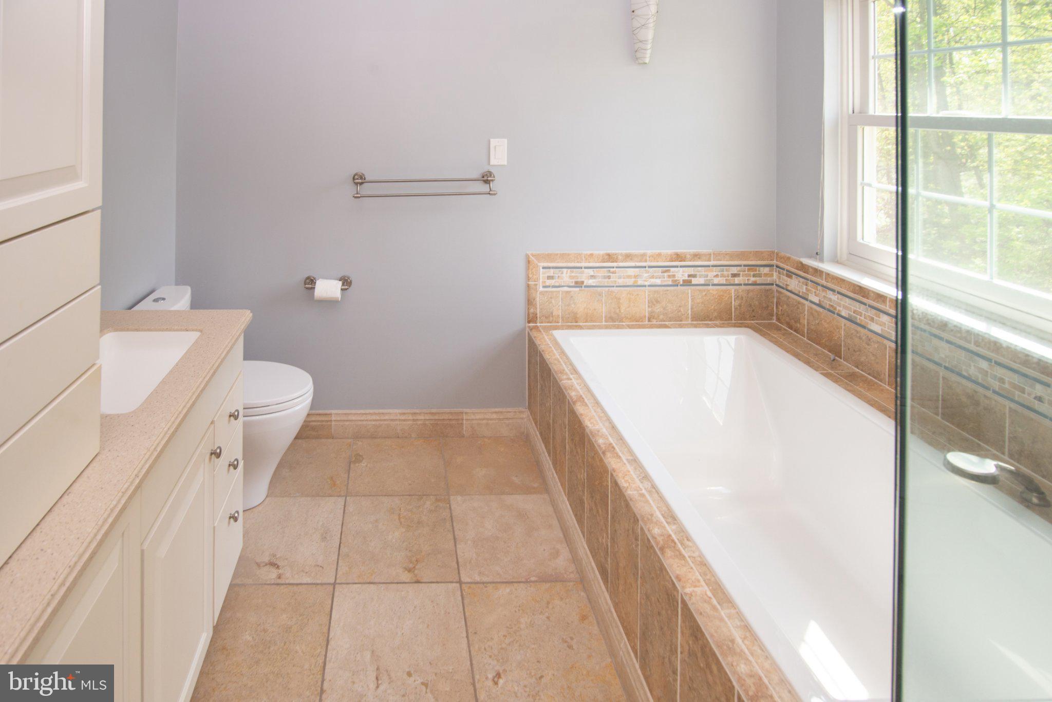 ANDORRA WOODS - Residential