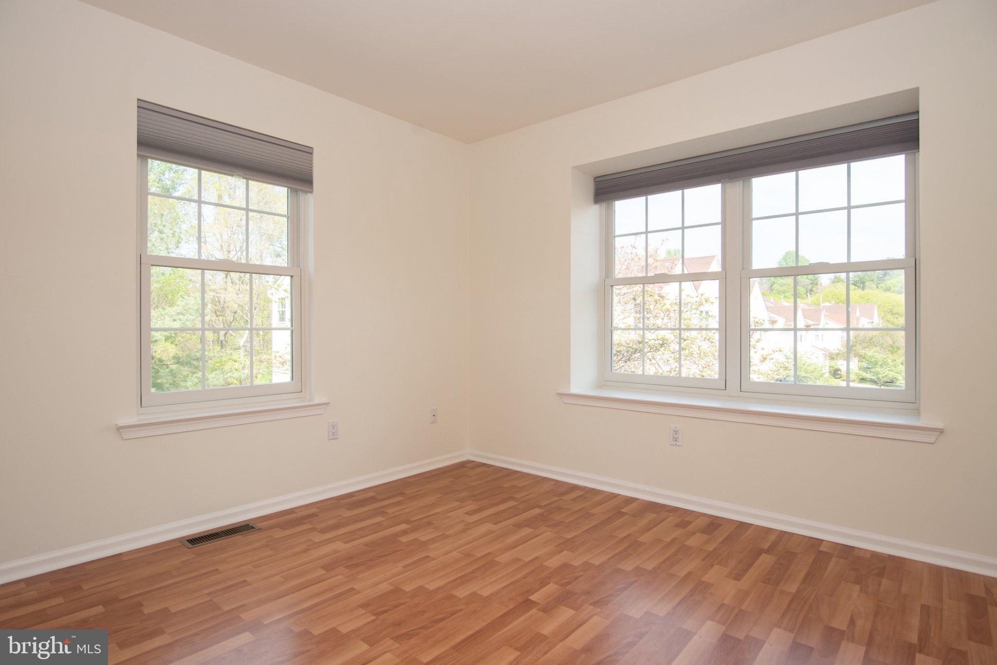 ANDORRA WOODS - Residential