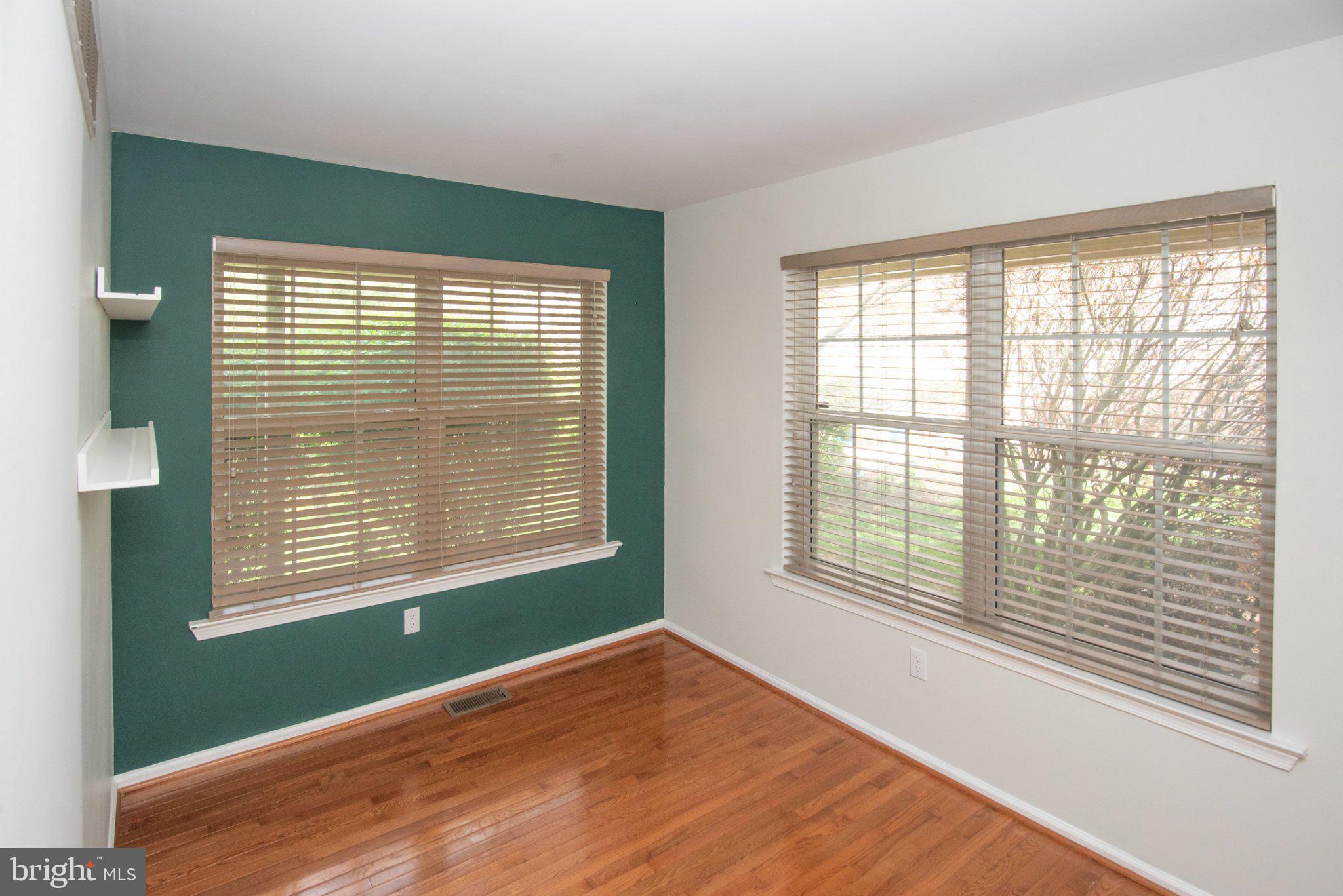 ANDORRA WOODS - Residential