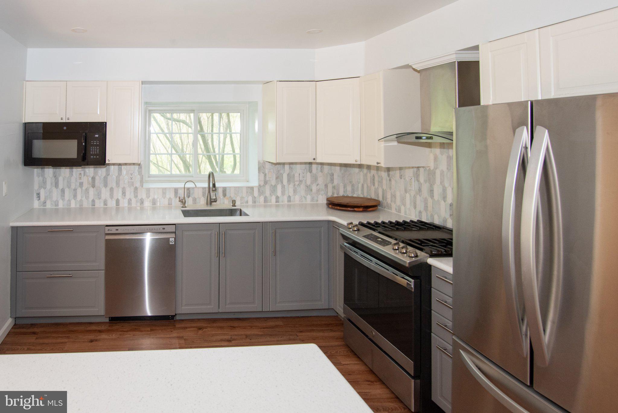 ANDORRA WOODS - Residential