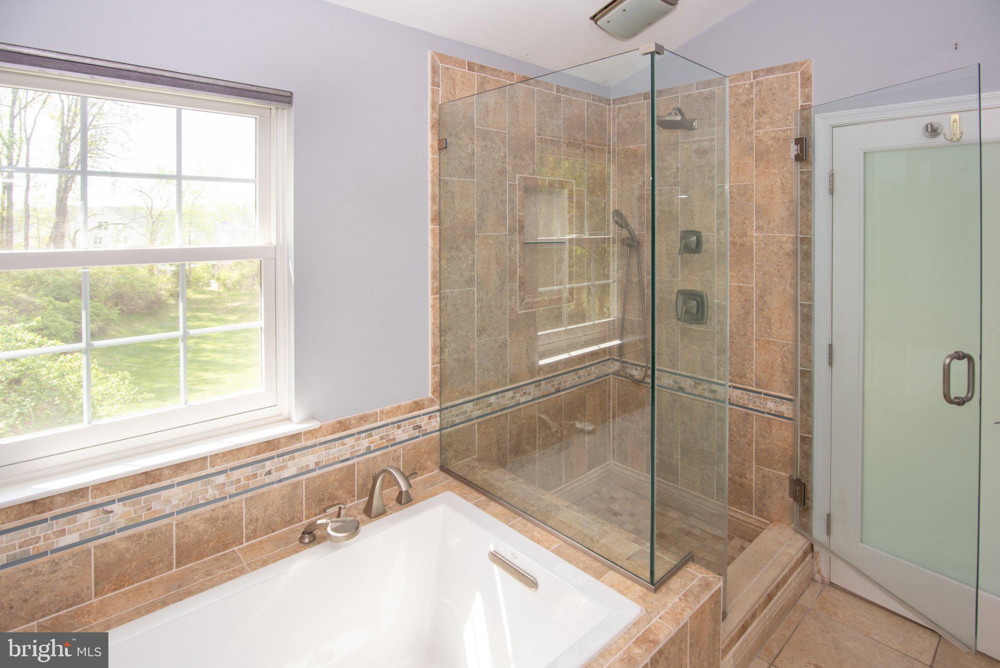 ANDORRA WOODS - Residential