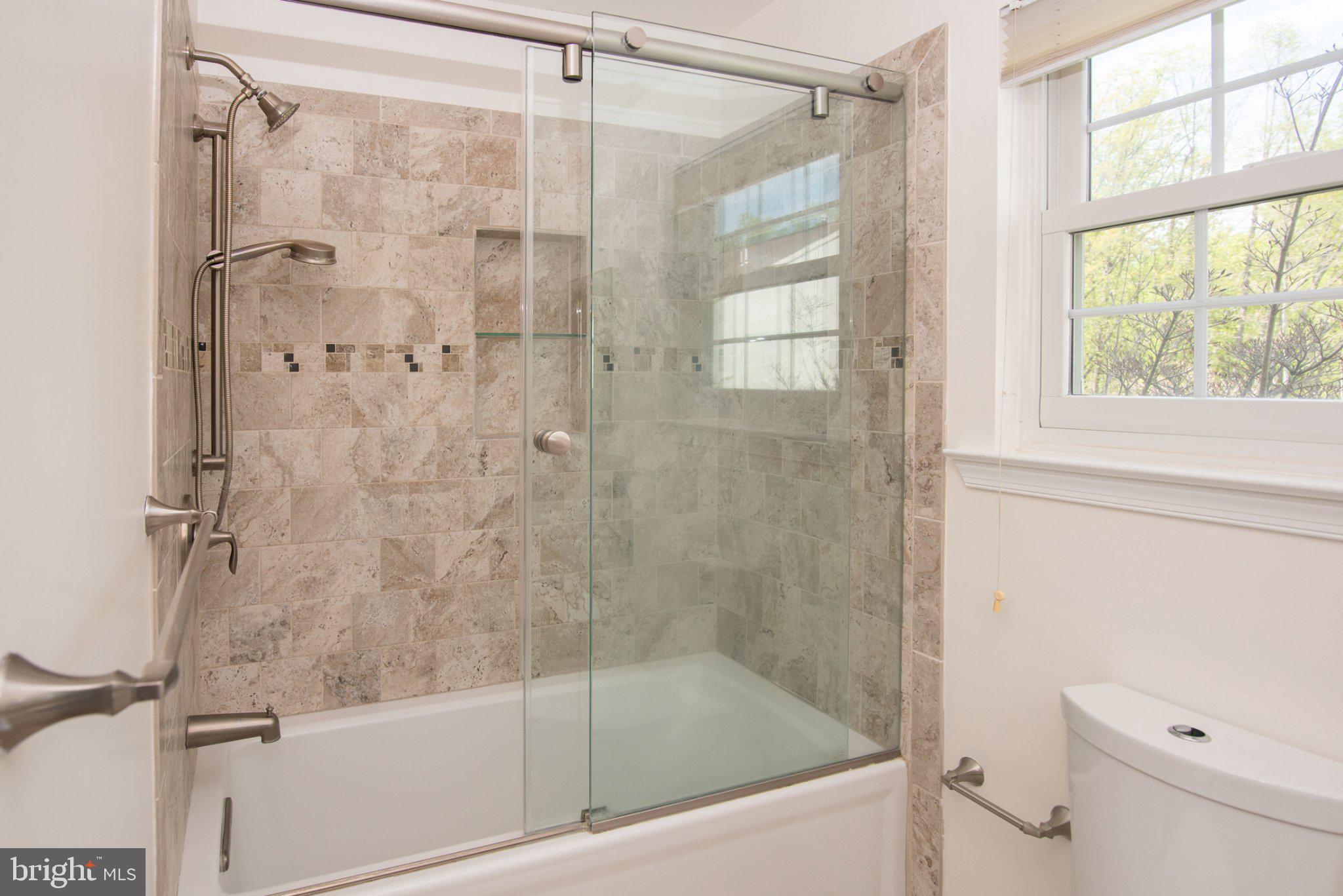 ANDORRA WOODS - Residential