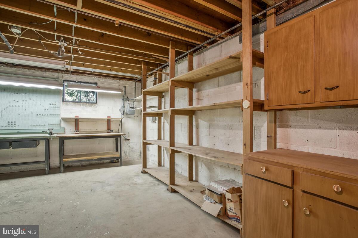 FAIRLAWN-LAUREL - Residential