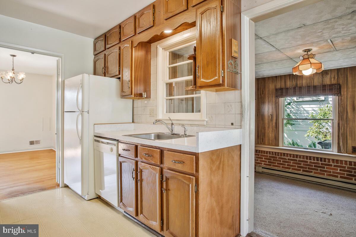 FAIRLAWN-LAUREL - Residential