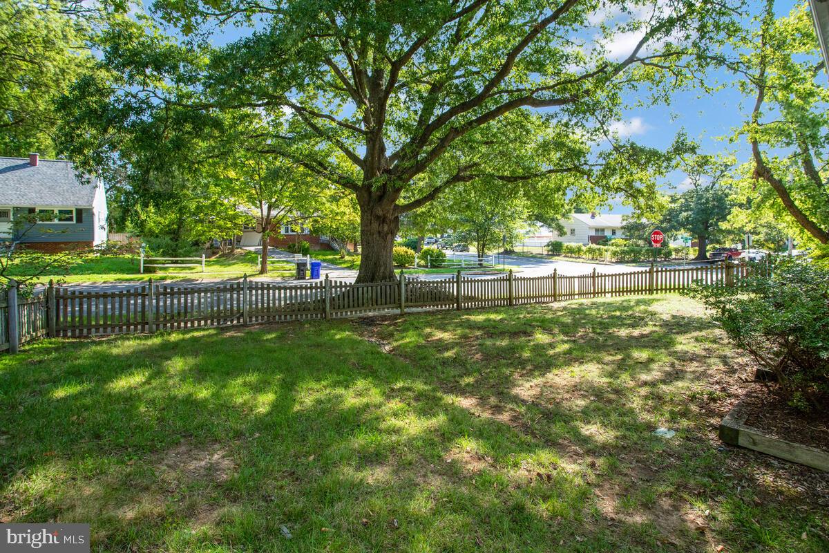 FAIRLAWN-LAUREL - Residential