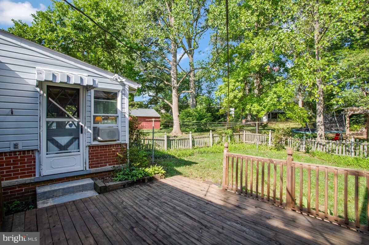 FAIRLAWN-LAUREL - Residential