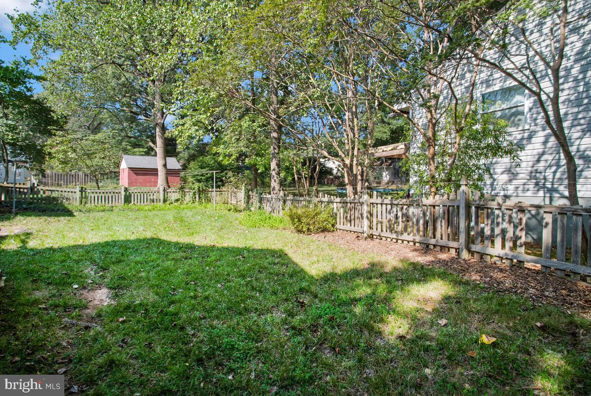 FAIRLAWN-LAUREL - Residential