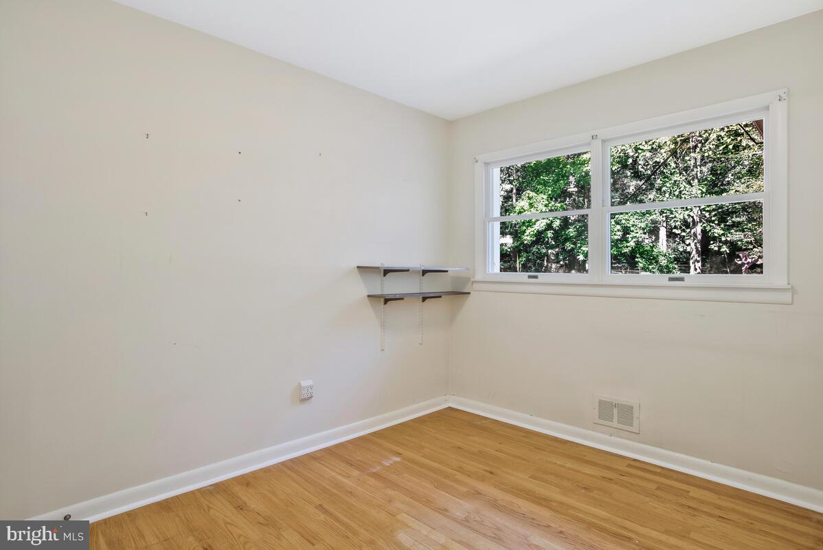 FAIRLAWN-LAUREL - Residential