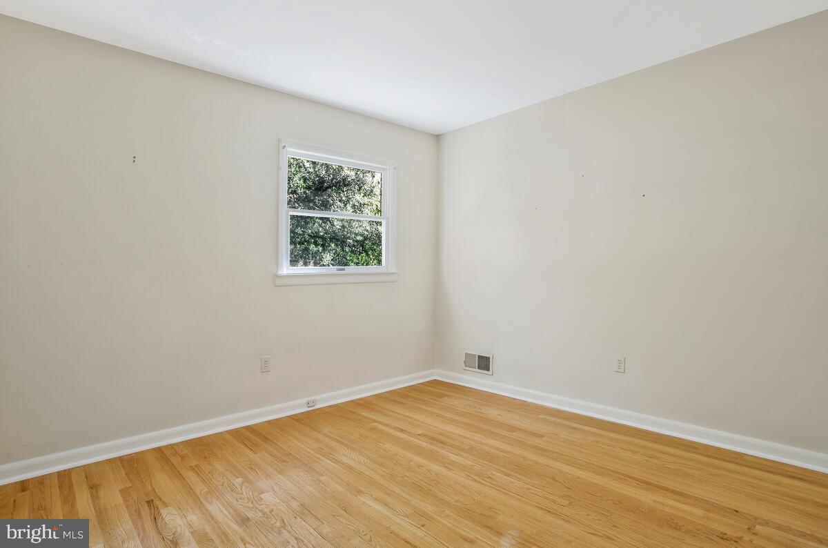 FAIRLAWN-LAUREL - Residential