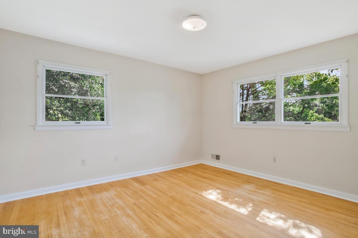 FAIRLAWN-LAUREL - Residential