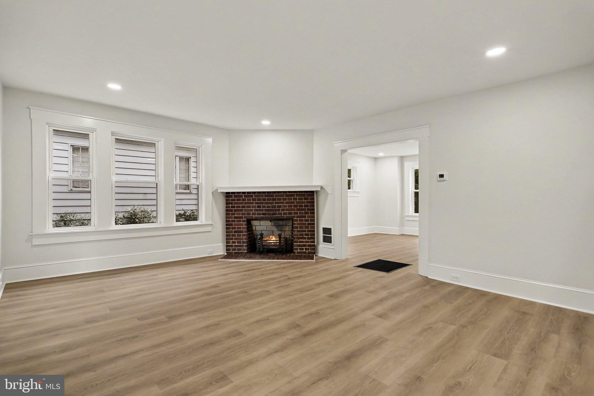610 RACE AVENUE