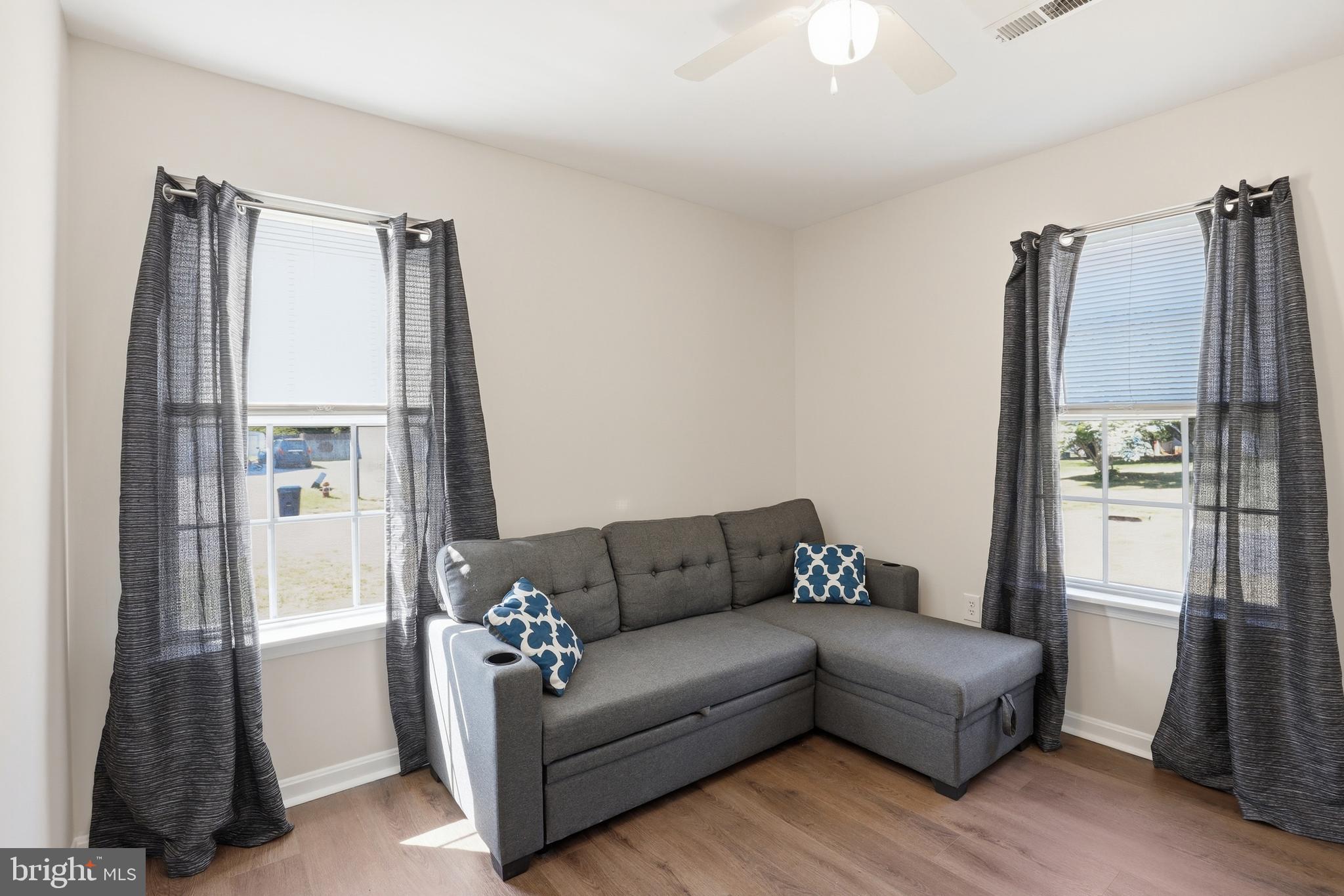 CARLISLE VIL - Residential