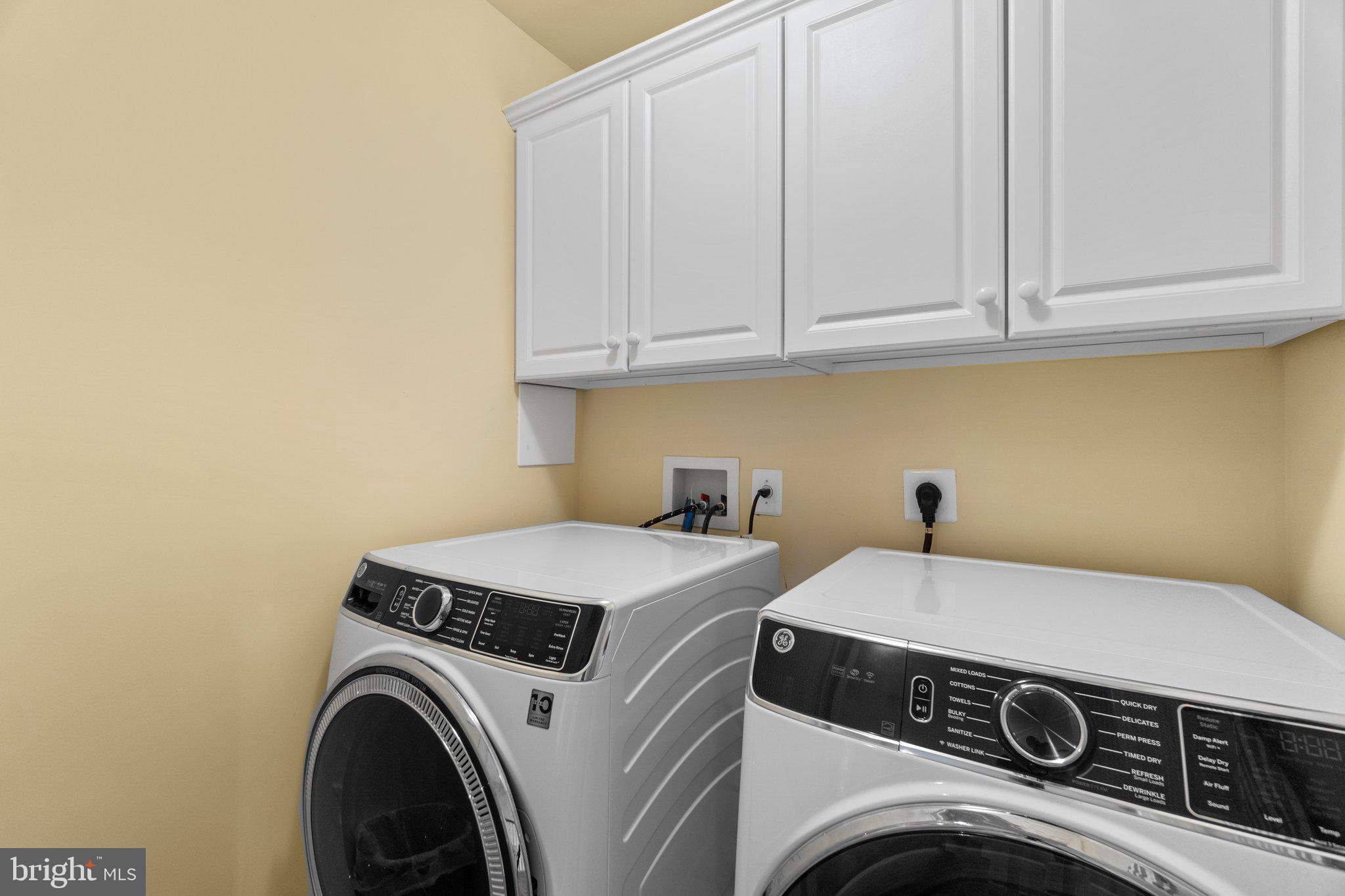 ADAMSTOWN COMMONS - Residential