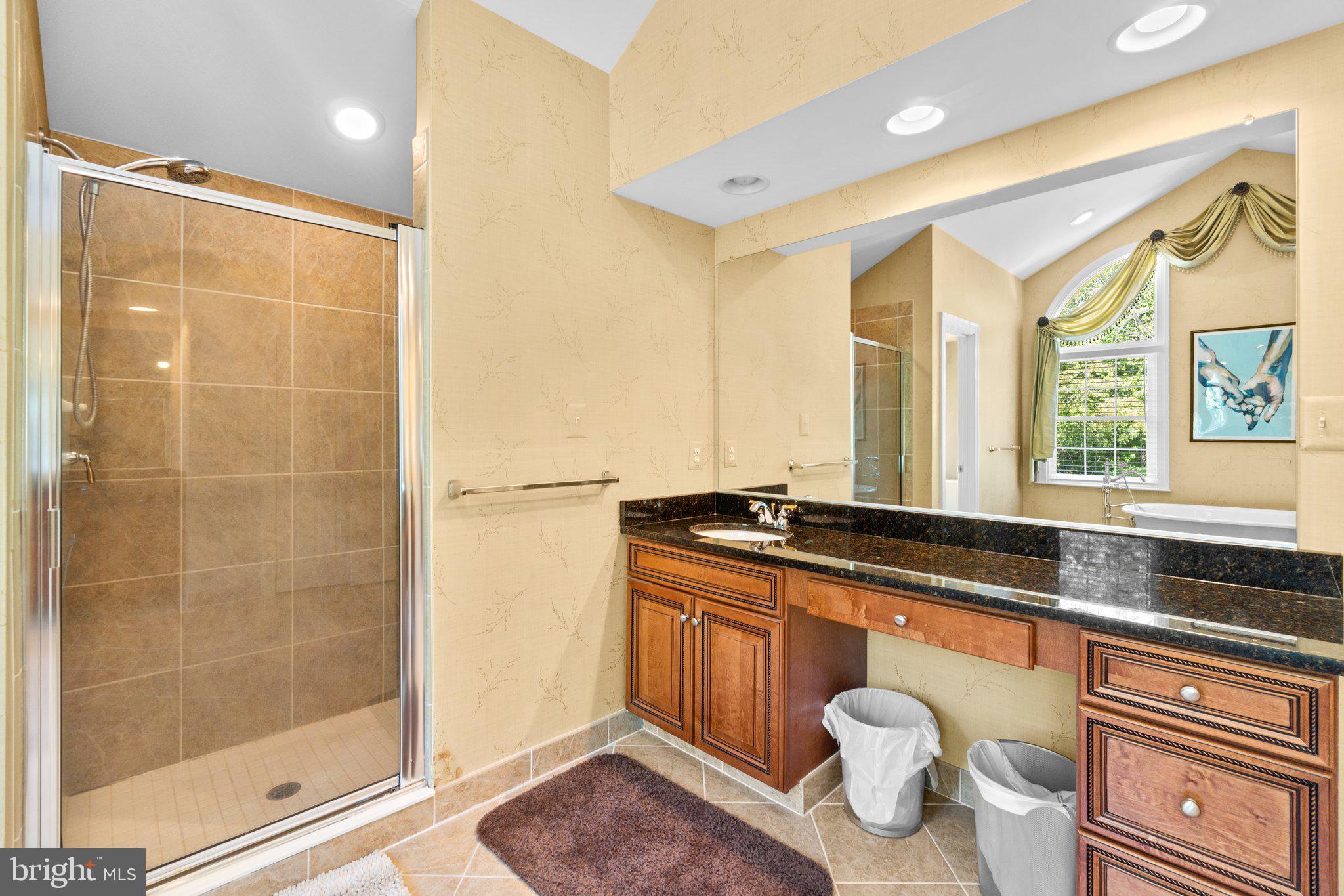 ADAMSTOWN COMMONS - Residential