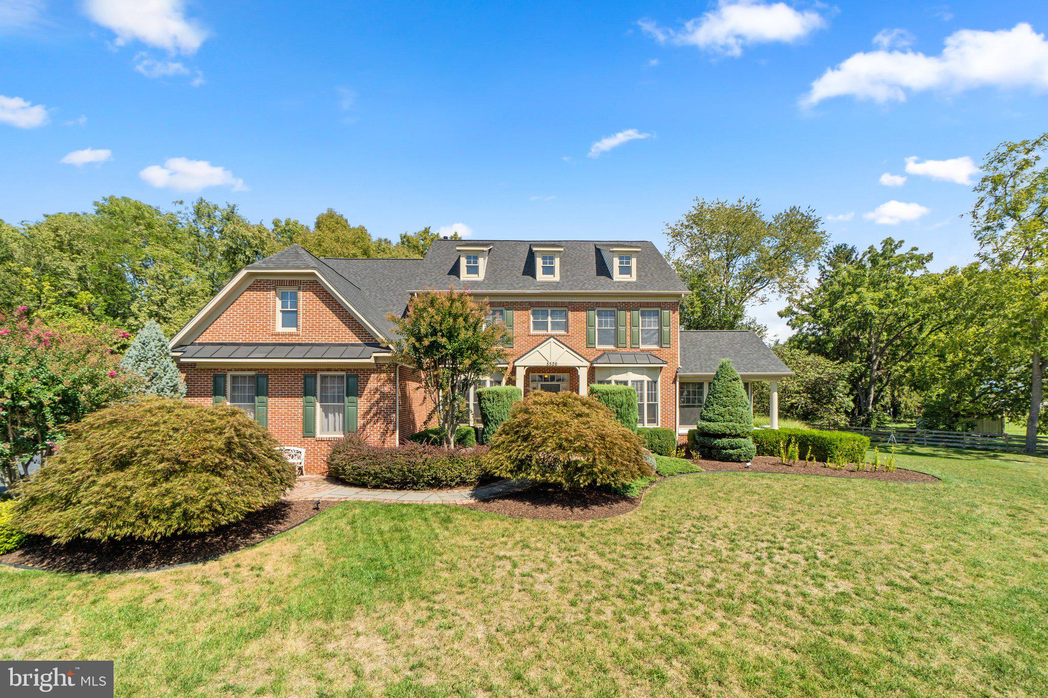 ADAMSTOWN COMMONS - Residential