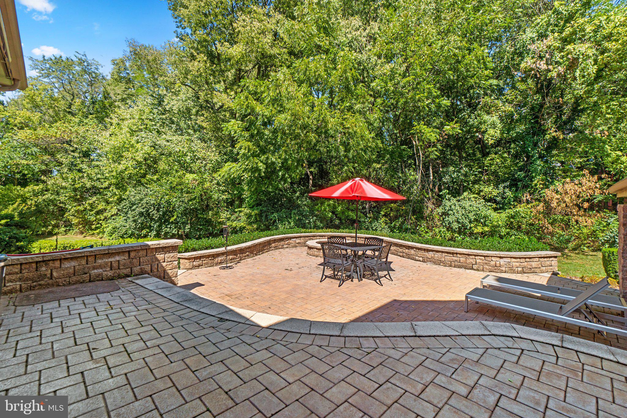 ADAMSTOWN COMMONS - Residential