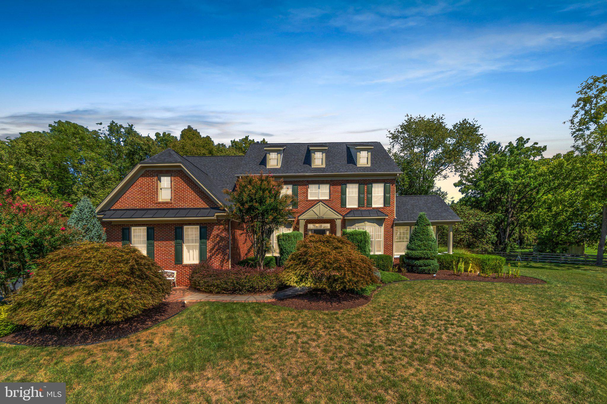 ADAMSTOWN COMMONS - Residential