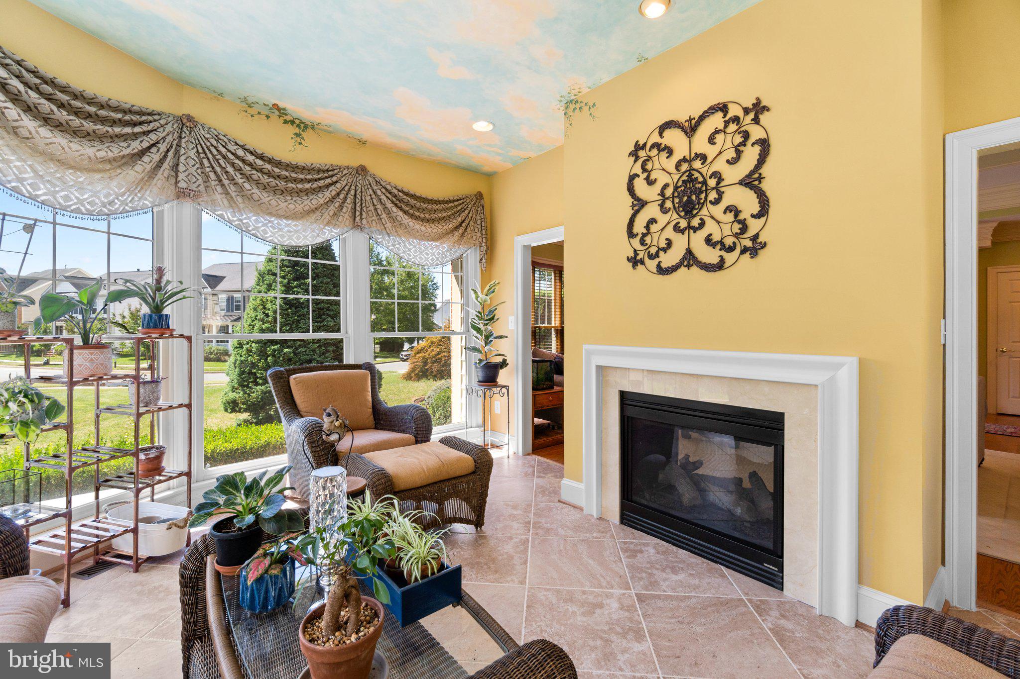 ADAMSTOWN COMMONS - Residential