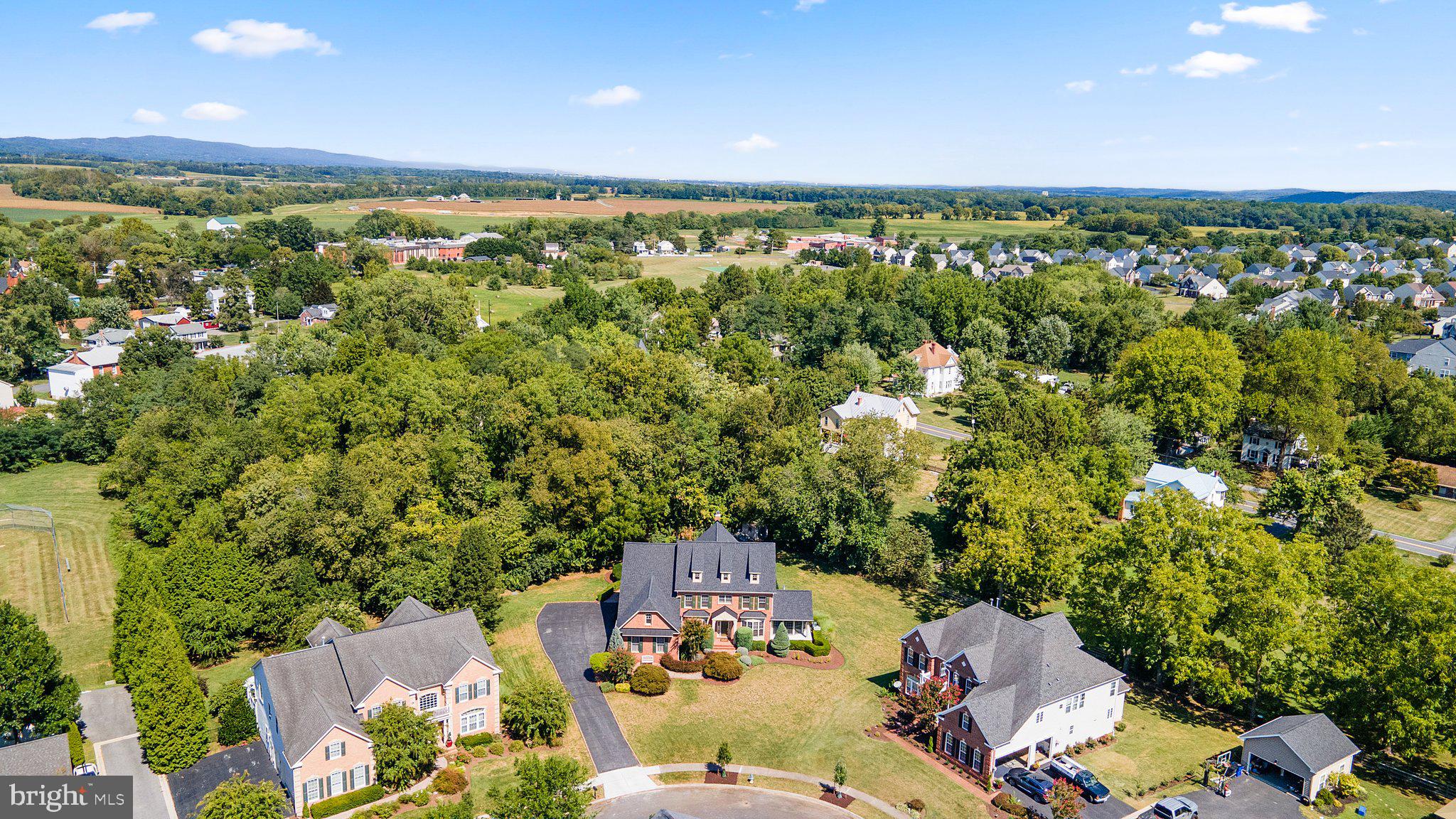 ADAMSTOWN COMMONS - Residential