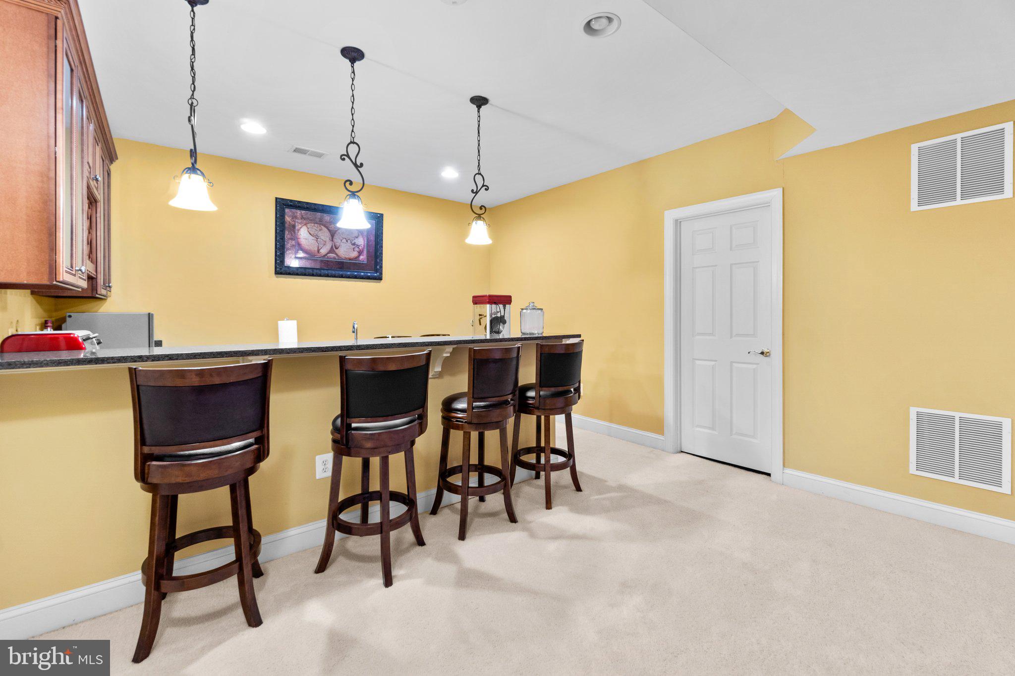 ADAMSTOWN COMMONS - Residential