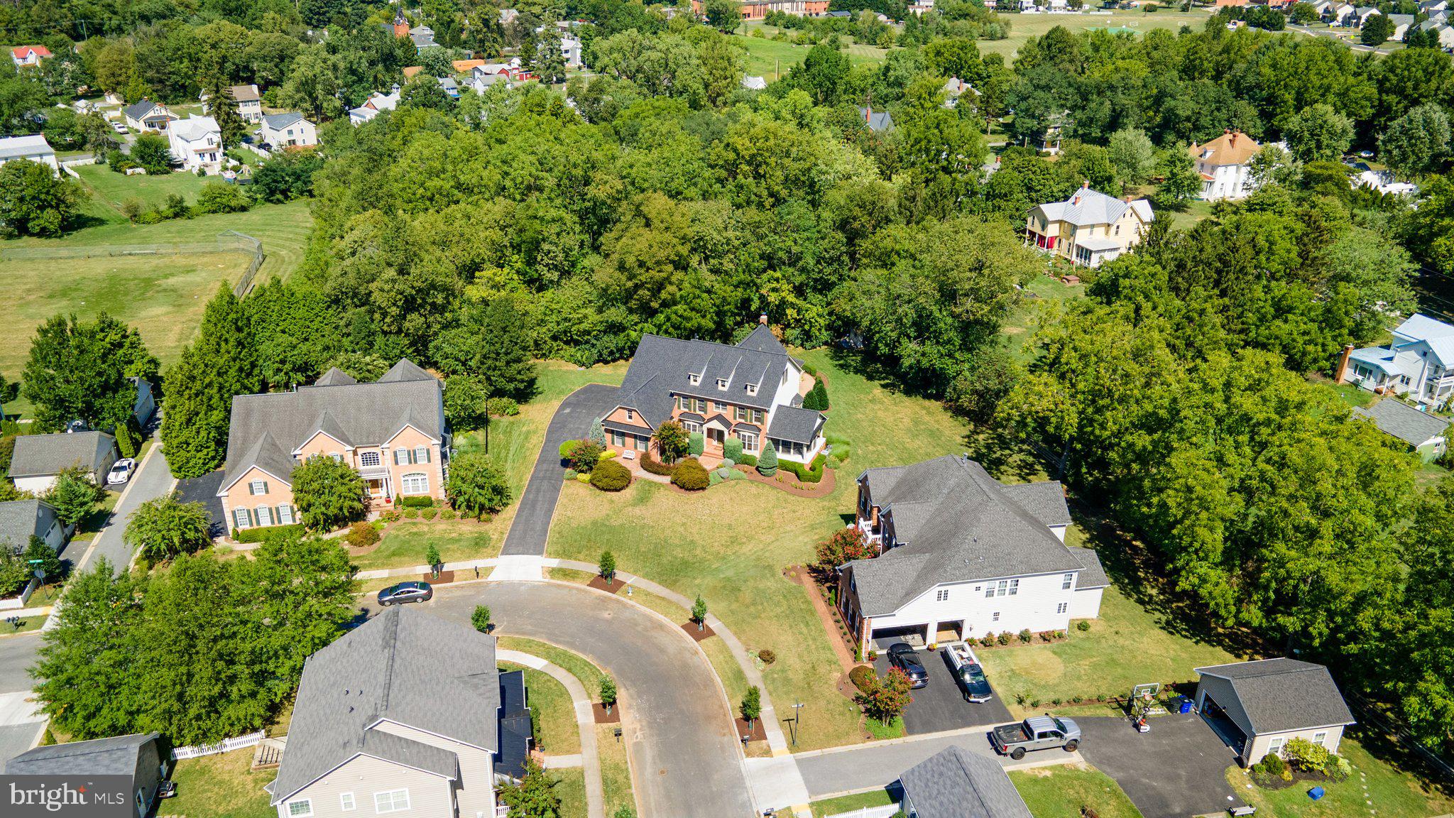 ADAMSTOWN COMMONS - Residential