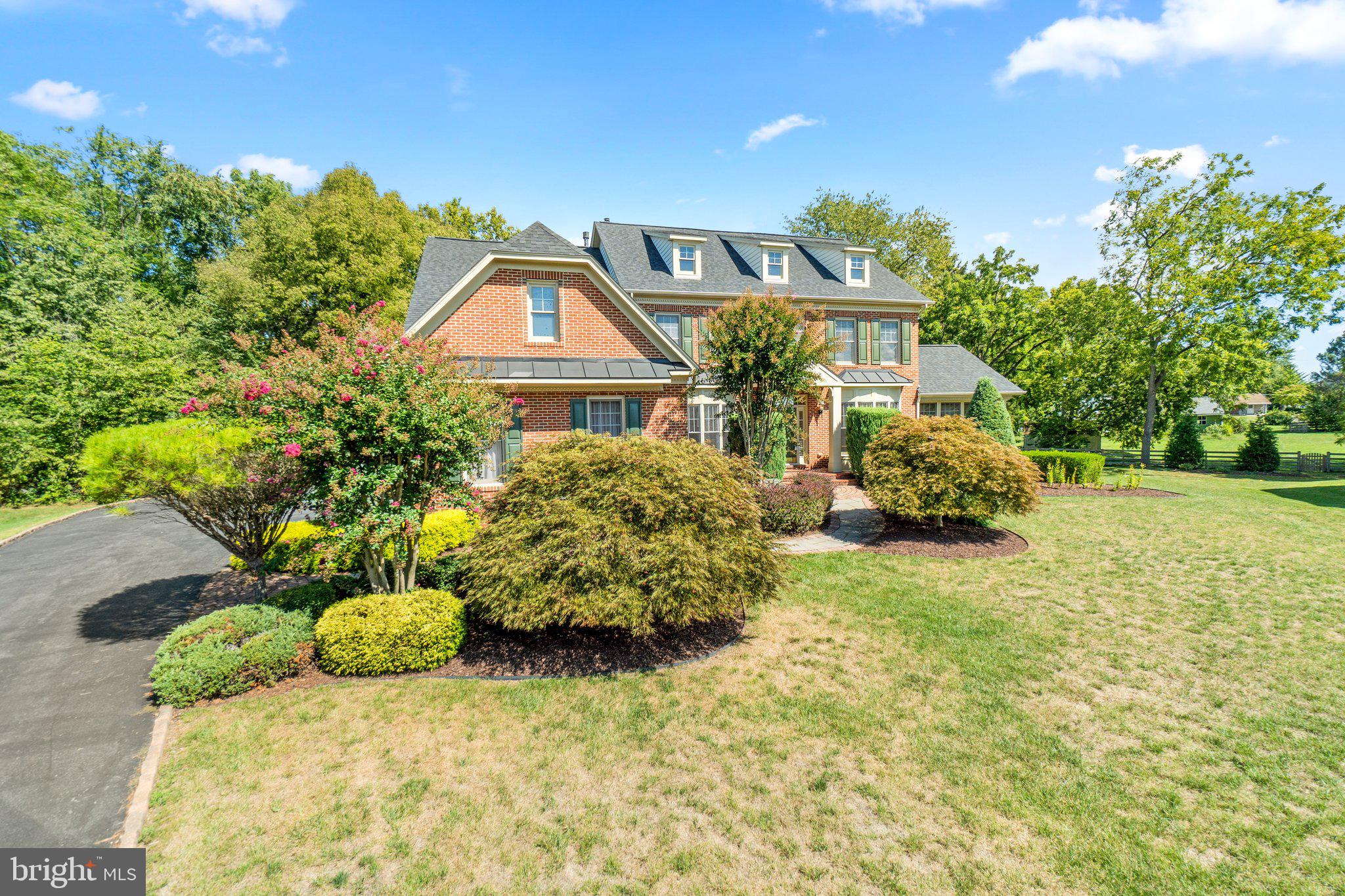 ADAMSTOWN COMMONS - Residential