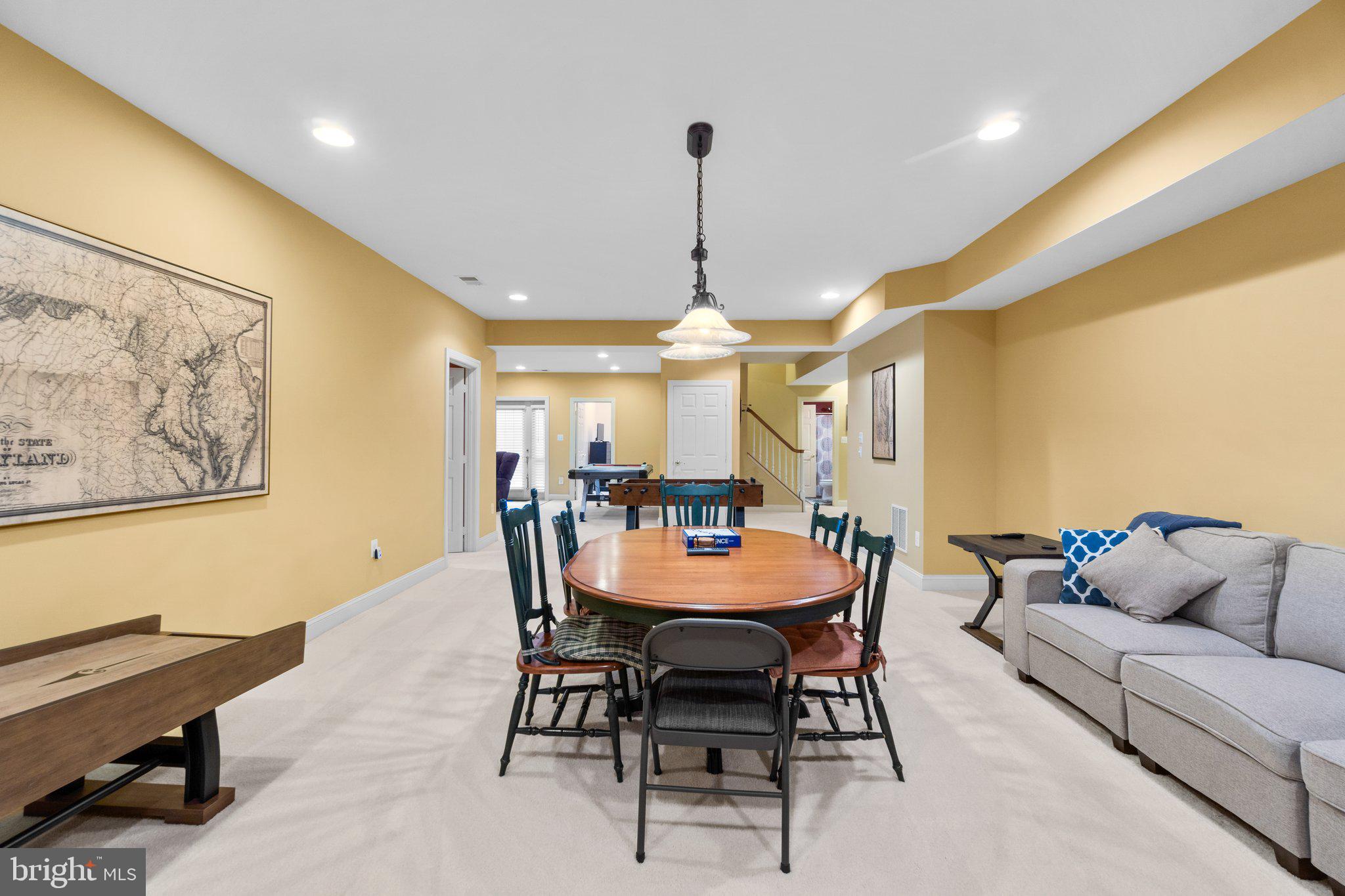 ADAMSTOWN COMMONS - Residential