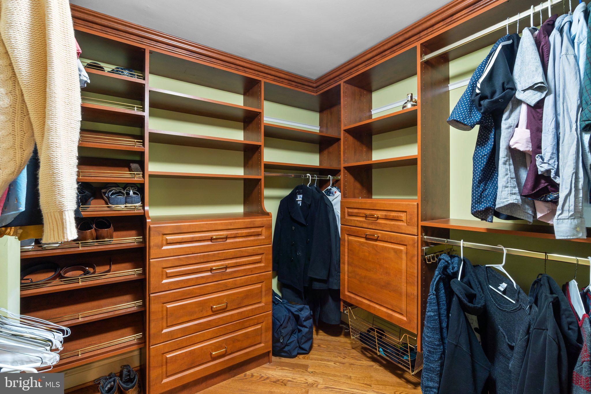 ADAMSTOWN COMMONS - Residential