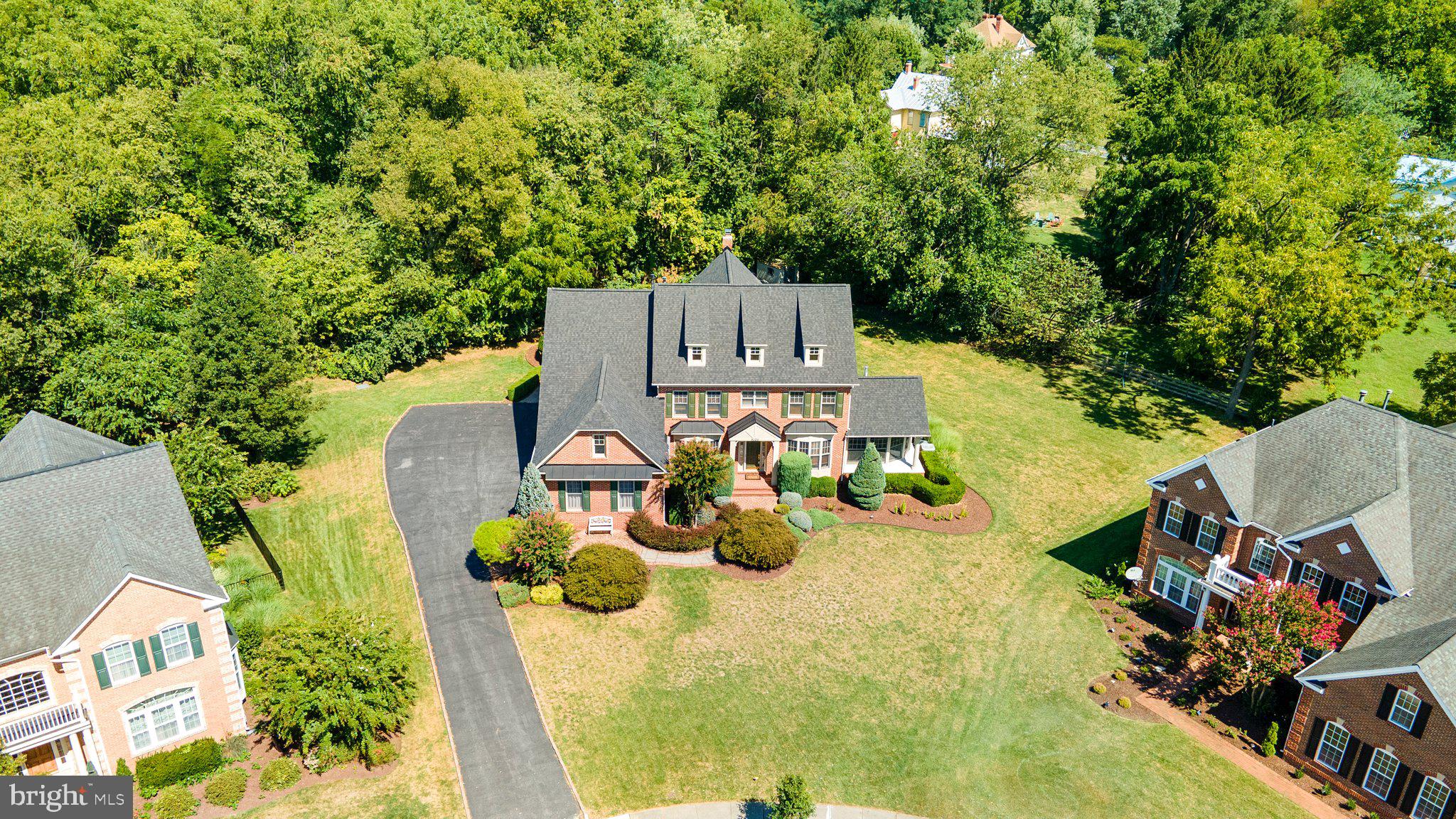 ADAMSTOWN COMMONS - Residential