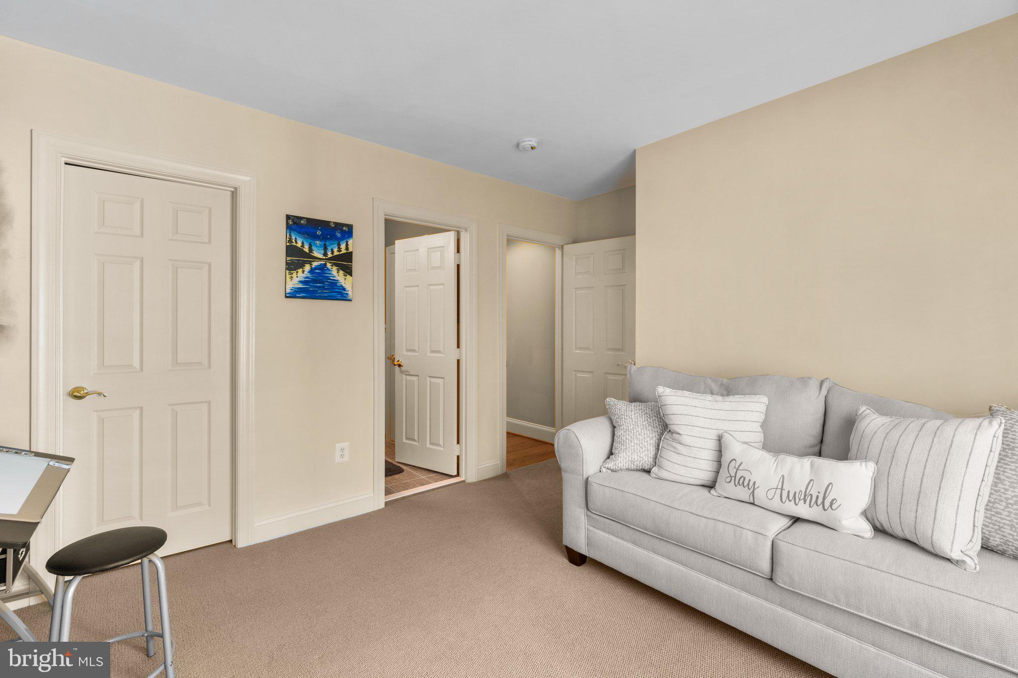 ADAMSTOWN COMMONS - Residential