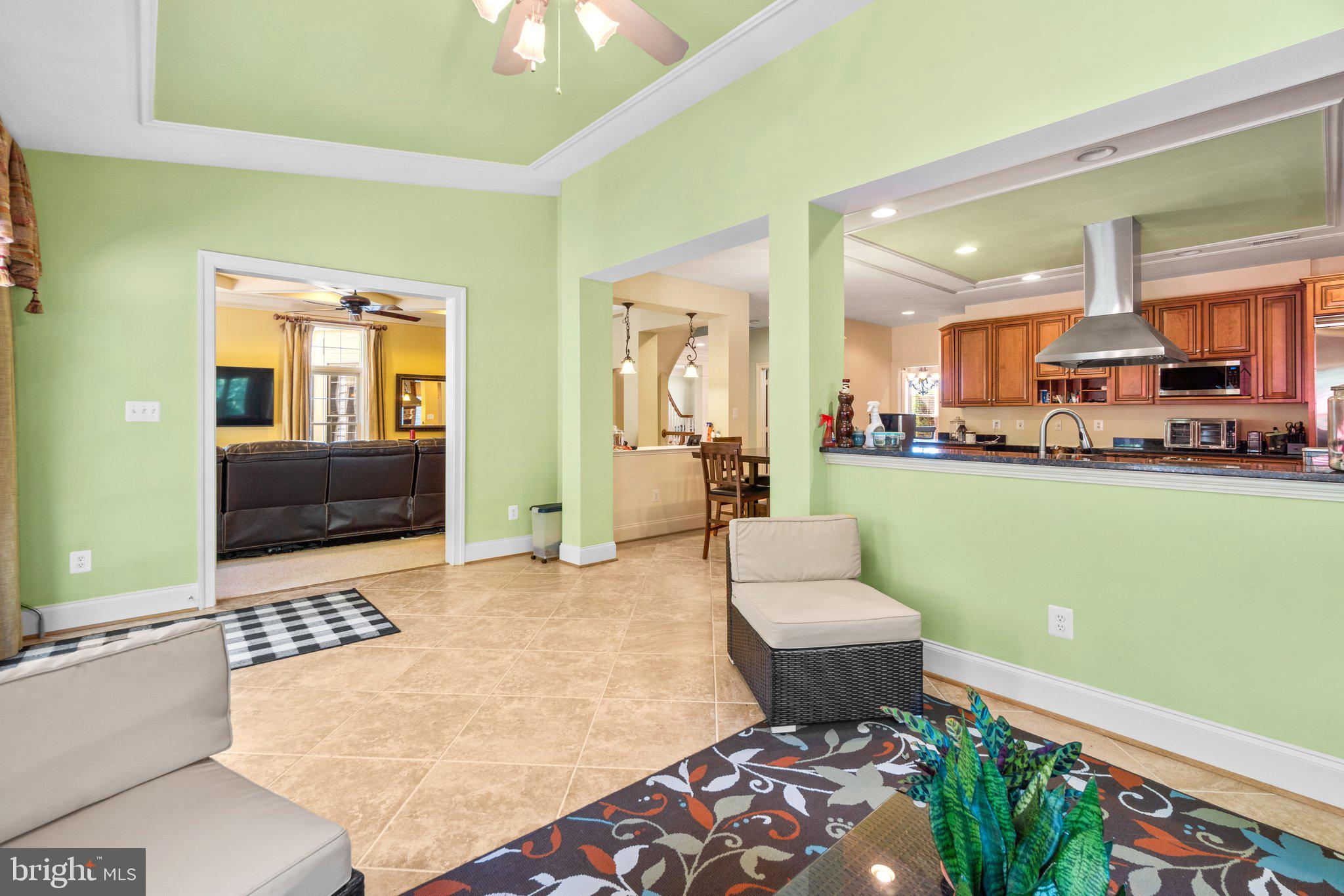 ADAMSTOWN COMMONS - Residential