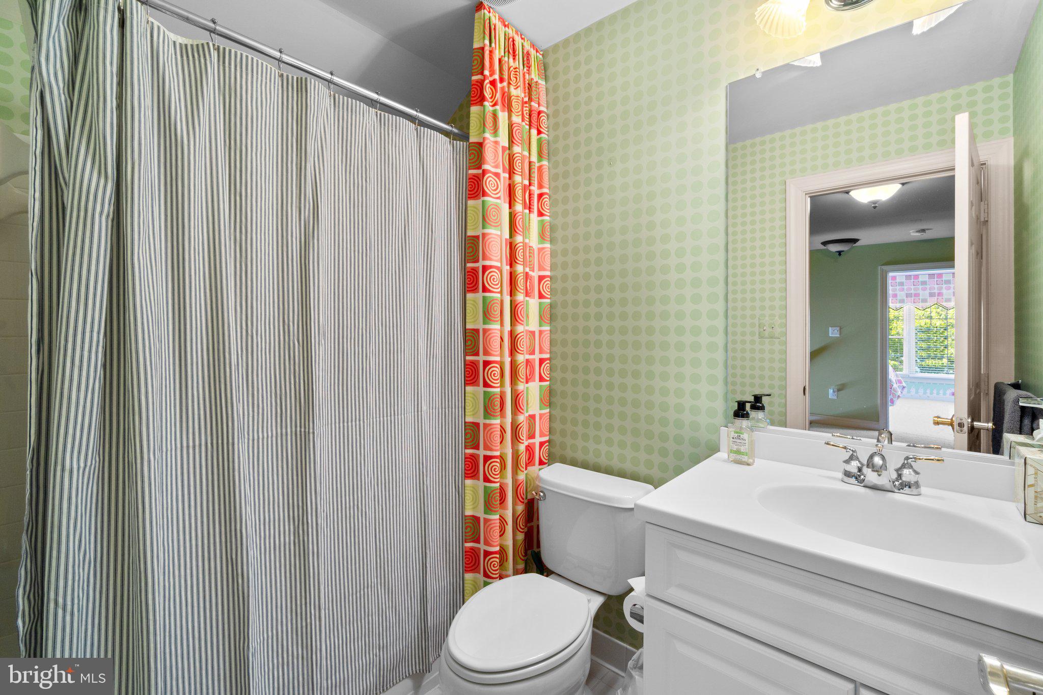 ADAMSTOWN COMMONS - Residential