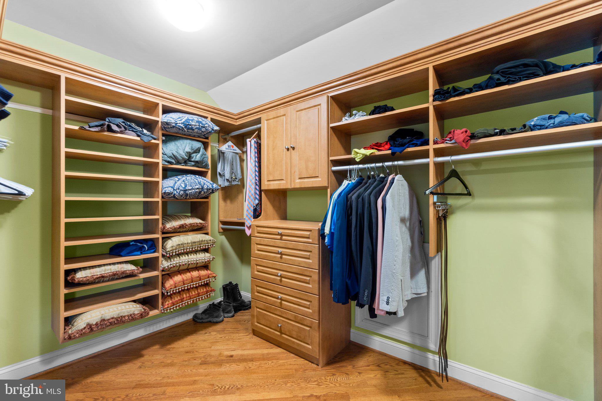 ADAMSTOWN COMMONS - Residential