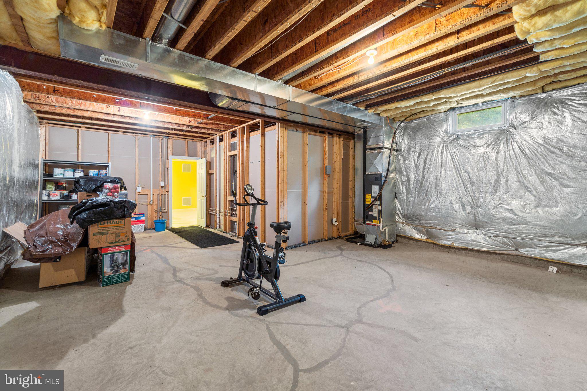 ADAMSTOWN COMMONS - Residential