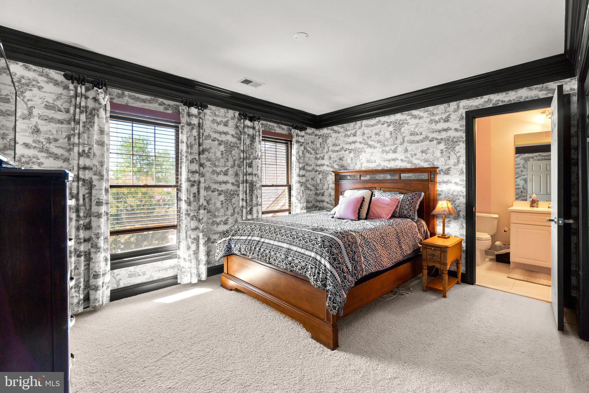 ADAMSTOWN COMMONS - Residential