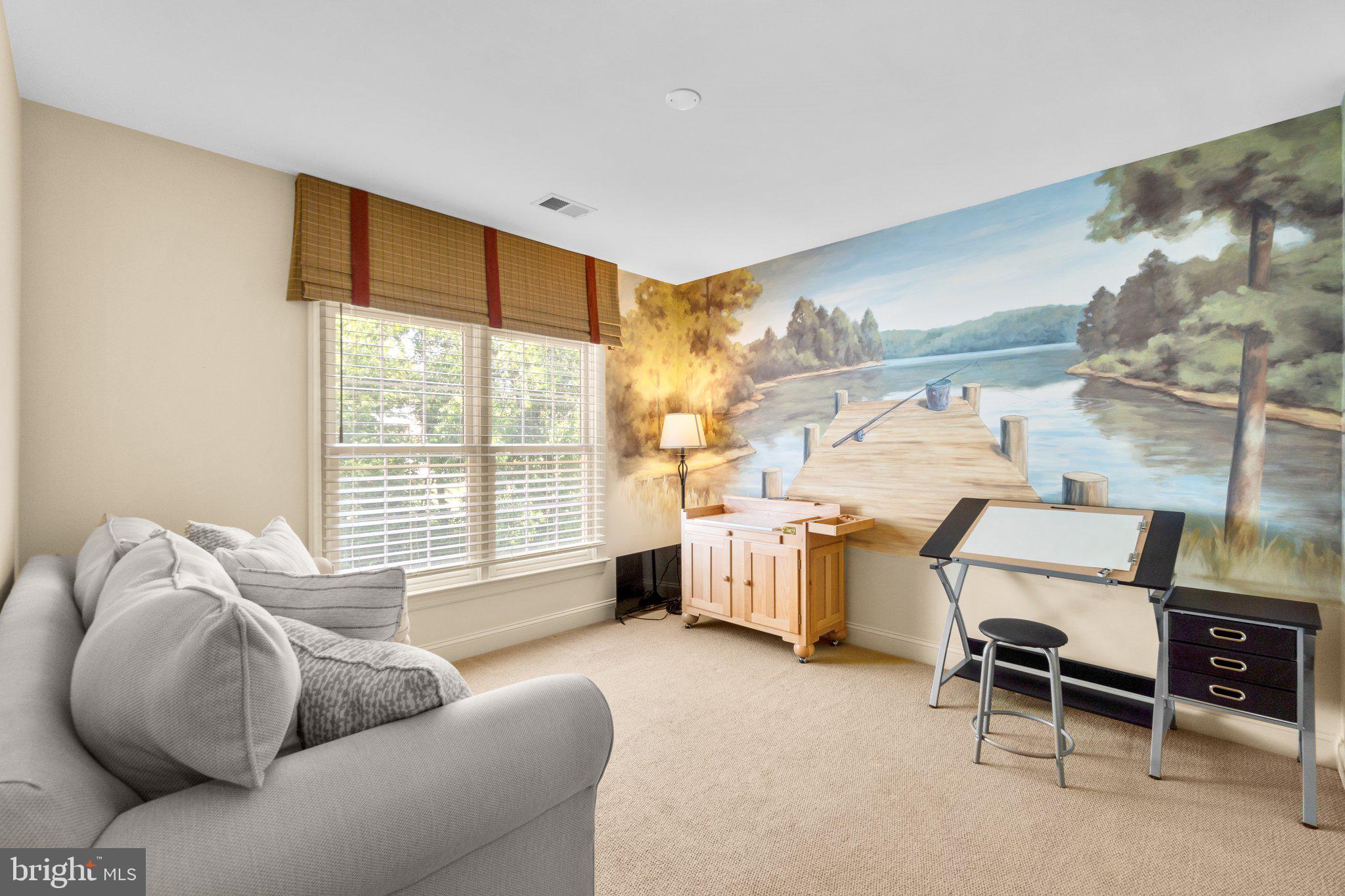 ADAMSTOWN COMMONS - Residential