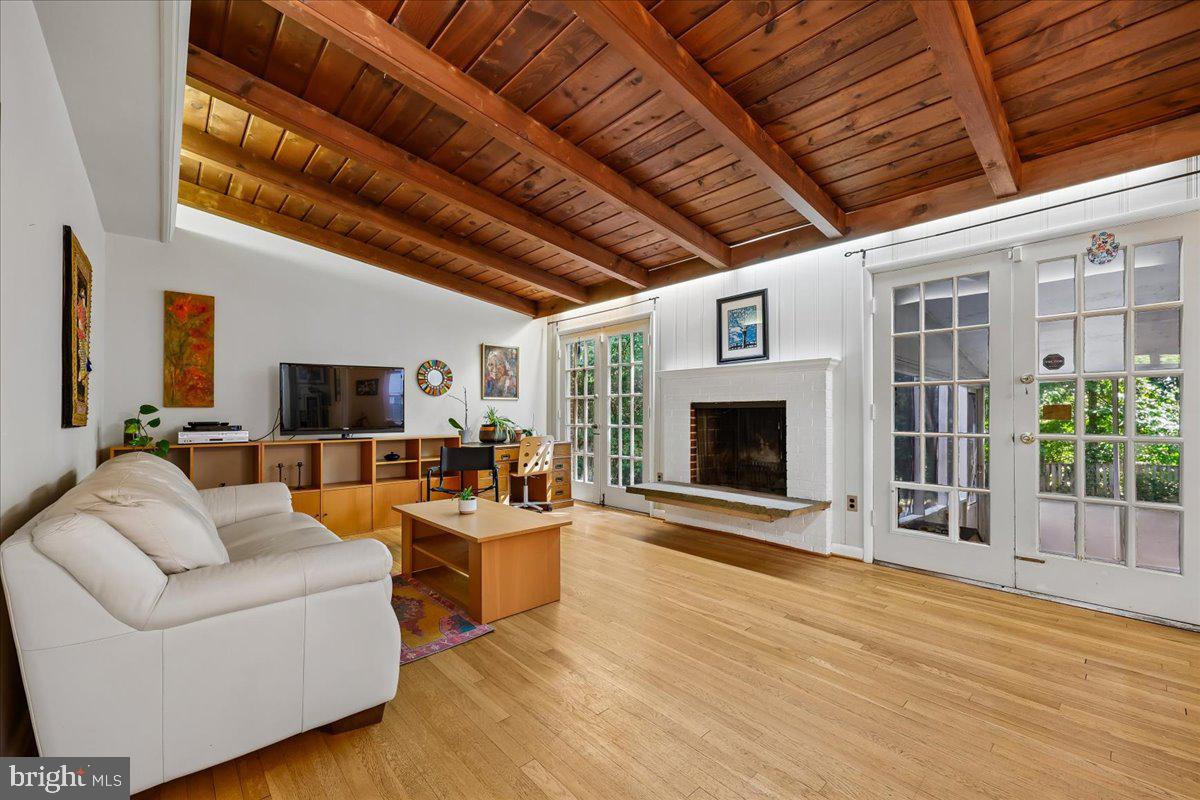 6310 TULSA LANE